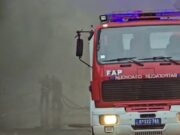 Požar u garaži u Mladenovcu, uništen autobus, policija istražuje uzrok