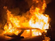 Požar na automobilu kod Nove Pazove, uzrok još nije poznat