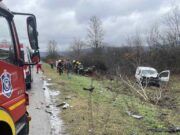 Sudar pogrebnog kombija i vojnog vozila kod Zaječara, vozač teško povređen