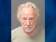 Glumac Timothy Busfiel optužen za seksualno zlostavljanje dece na snimanju serije u Arizoni