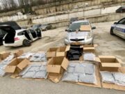 Policija pronašla 50 kilograma marihuane u automobilu na Čukarici, dvoje osumnjičenih saslušano