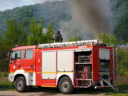 Požar u Batajnici lokalizovan bez povređenih