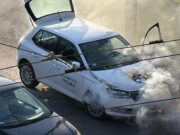 Požar na vozilu doma zdravlja Grocka na Dedinju, brzom reakcijom sprečena veća šteta