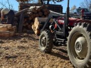 Muškarac teško povređen u prevrtanju traktora kod Barajeva