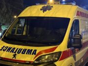 Motocikl udario devojčicu kod Kraljeva, obe osobe povređene