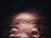 Slučaj Torey Adamcik i Brian Draper: ubistvo Cassie Jo Stoddart i inspiracija filmom Scream 2006. godine mans face with white scarf