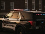 Muškarac se zapalio ispred bivše supruge i ćerke u Le Havreu, preminuo na licu mesta