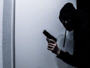 Pljačka u selu Arbovići kod Ivanjice, oduzeto 72.000 evra i pričinjena velika šteta