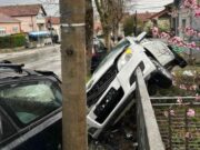 Sudar tri vozila u Kragujevcu, poginuo mladić, više povređenih prebačeno u bolnicu