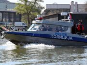 Muškarac preminuo nakon pada u vodu tokom pecanja na kanalu Vizelj u Borči