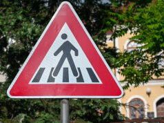 Pešak teško povređen u saobraćajnoj nesreći na Bulevaru kneza Aleksandra Karađorđevića