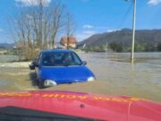 Bračni par spašen iz poplavljenog automobila kod Požege, povređenih nema