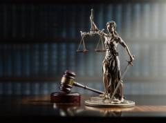 163196_shutterstock-2483182347_s