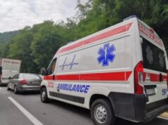 Automobil sleteo u reku kod Ivanjice, vozač prevezen u bolnicu