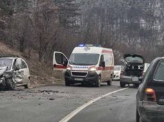Sudar dva automobila kod Čačka, povređeno troje mladih putnika