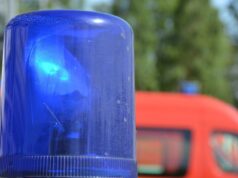 Povređen muškarac u nezgodi sa traktorom u Sremčici, hitna pomoć na terenu