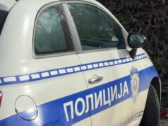 Mladić uhapšen zbog napada na muškarca ispred splava u Obrenovcu