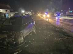 Sudar dva automobila na ulazu u Futog, povređena dva muškarca