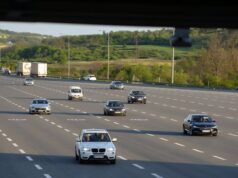 Opasno preticanje na putu kod Novog Sada, izbegnuta teža nesreća