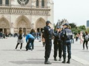 Napad na učenika policijske škole u Parizu tokom pokušaja sprečavanja krađe