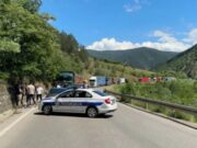 Sudar dva automobila na Ibarskoj magistrali kod Bara, povređene četiri osobe