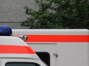 Otac i sin preminuli od strujnog udara u dvorištu u opštini Dečani