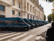 Osuđen brat Adama Traorea u Parizu zbog napada na policiju