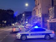 Muškarac teško povređen u sukobu nožem u Prokuplju, policija na mestu događaja