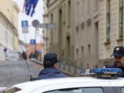 Osumnjičena za krađu ležaljki i suncobrana u Svetom Petru proterana iz EU Osumnjičena za krađu ležaljki i suncobrana u Svetom Petru proterana iz EU – krađa ležaljki i suncobrana u Svetom Petru