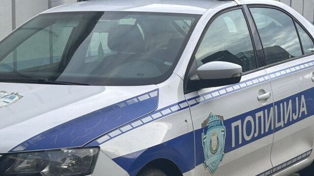 sudar-dva-automobila-1 Sudar dva automobila na autoputu kod Šida, četvoro povređenih – saobraćajna nesreća kod Šida
