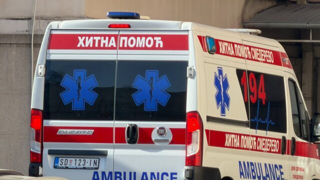 saobracajna-nesreca Saobraćajna nesreća u Borči, dve devojke povređene i prevezene u bolnicu