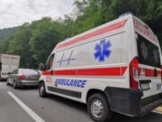 Saobraćajna nezgoda na Ibarskoj magistrali kod Jerininog grada, automobil preprečio put Saobraćajna nezgoda na Ibarskoj magistrali kod Jerininog grada, automobil preprečio put