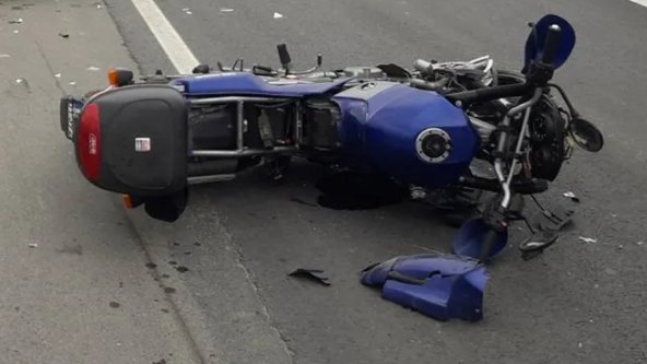 motociklista-tesko Motociklista teško povređen u saobraćajnoj nesreći na Konjarniku u Beogradu