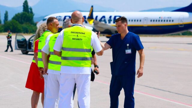 decak-povredjen-1 Dečak povređen kod Kotora prebačen na lečenje u Niš avionom Vlade Srbije