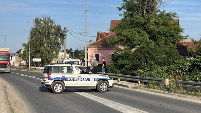 sudar-automobila Sudar automobila kod Žabaljskog mosta izazvao zastoje na putu Novi Sad–Zrenjanin