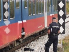 Voz udario automobil na pružnom prelazu kod Odžaka, strahuje se da ima žrtava Voz udario automobil na pružnom prelazu kod Odžaka, strahuje se da ima žrtava