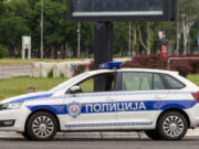 Incident na Novom Beogradu, troje kineskih državljana napalo policajce tokom kontrole Maloletnik iz Banatskog Karlovca u pritvoru zbog sumnje na ubistvo očuha – pritvor maloletniku