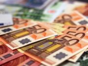 HRONIKA MAGAZIN ISTRAŽUJE: Kako prepoznati falsifikovanu novčanicu? Obratite pažnju na OVE detalje money, banknotes, euro, banknote, paper money, seem, lots, stack, euro sign, financial world, finance, currency, pay, blurred, 50 euro, 100 euro, 10 euro, 20 euro, euro, euro, euro, euro, euro