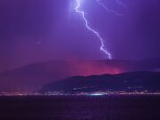 Dvoje planinara povređeno usled udara groma u Pirinejima, hospitalizovani u bolnici Dvoje planinara povređeno usled udara groma u Pirinejima, hospitalizovani u bolnici – udar groma u Hautes-Pyrénées