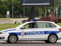 Policija u Dobanovcima pronašla 30 kg kanabisa i 15 kg kokaina, uhapšena trojica Policija u Dobanovcima pronašla 30 kg kanabisa i 15 kg kokaina, uhapšena trojica – zaplena droge u Dobanovcima