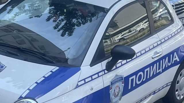 uhapsen-osumnjiceni Uhapšen osumnjičeni za otimačine zlatnih lančića u Novom Sadu, povređen policajac – napad u Novom Sadu