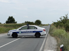 saobracaj-obustavljen Saobraćaj obustavljen kod Međuvršja nakon izletanja teretnog vozila sa puta