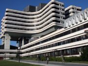 ELEKTRIČNI TROTINET POKOSIO TRUDNICU U BEOGRADU: Zadobila potres mozga, zadržana na VMA Električni trotinet udario trudnicu u Beogradu, žena zadržana na VMA – napad trotinetom u Beogradu