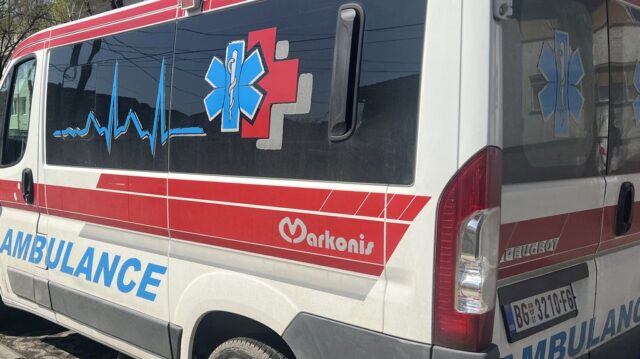 radnik-tesko Radnik teško povređen u padu sa kamiona na gradilištu na Voždovcu – nesreća na gradilištu