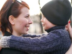 Surogat majka odbila prekid trudnoće zbog srčane mane deteta, pokrenuta pravna bitka (VIDEO) Surogat majka odbila prekid trudnoće zbog srčane mane deteta, pokrenuta pravna bitka (VIDEO) – surogat majka pravna bitka