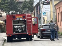 Eksplozija u Velikoj Moštanici srušila kuću, jedna osoba ispod ruševina Eksplozija u Velikoj Moštanici srušila kuću, jedna osoba ispod ruševina
