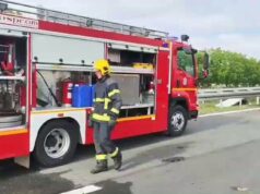 Požar u magacinu u Novom Sadu, dvoje povređenih nakon eksplozije Požar u magacinu u Novom Sadu, dvoje povređenih nakon eksplozije
