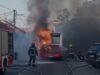 Sudar autobusa i motora u Barajevu, dvoje teško povređeno prebačeno u bolnicu Sudar autobusa i motora u Barajevu, dvoje teško povređeno prebačeno u bolnicu