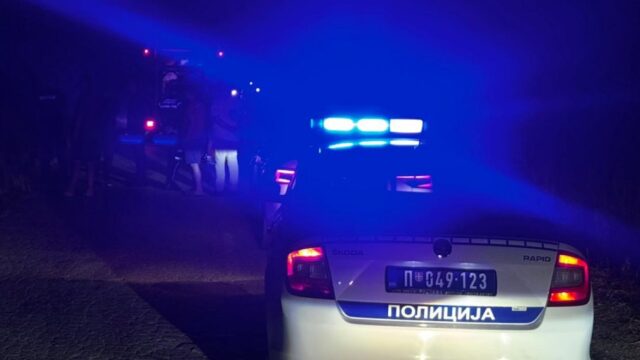 automobil-se-zapalio Automobil se zapalio posle prevrtanja kod Požege, saobraćaj obustavljen – automobil u plamenu kod Požege