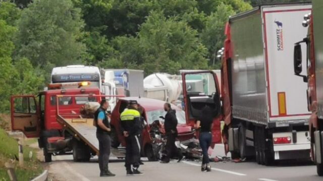 Sudar kamiona na putu Kragujevac–Batočina, jedna osoba povređena